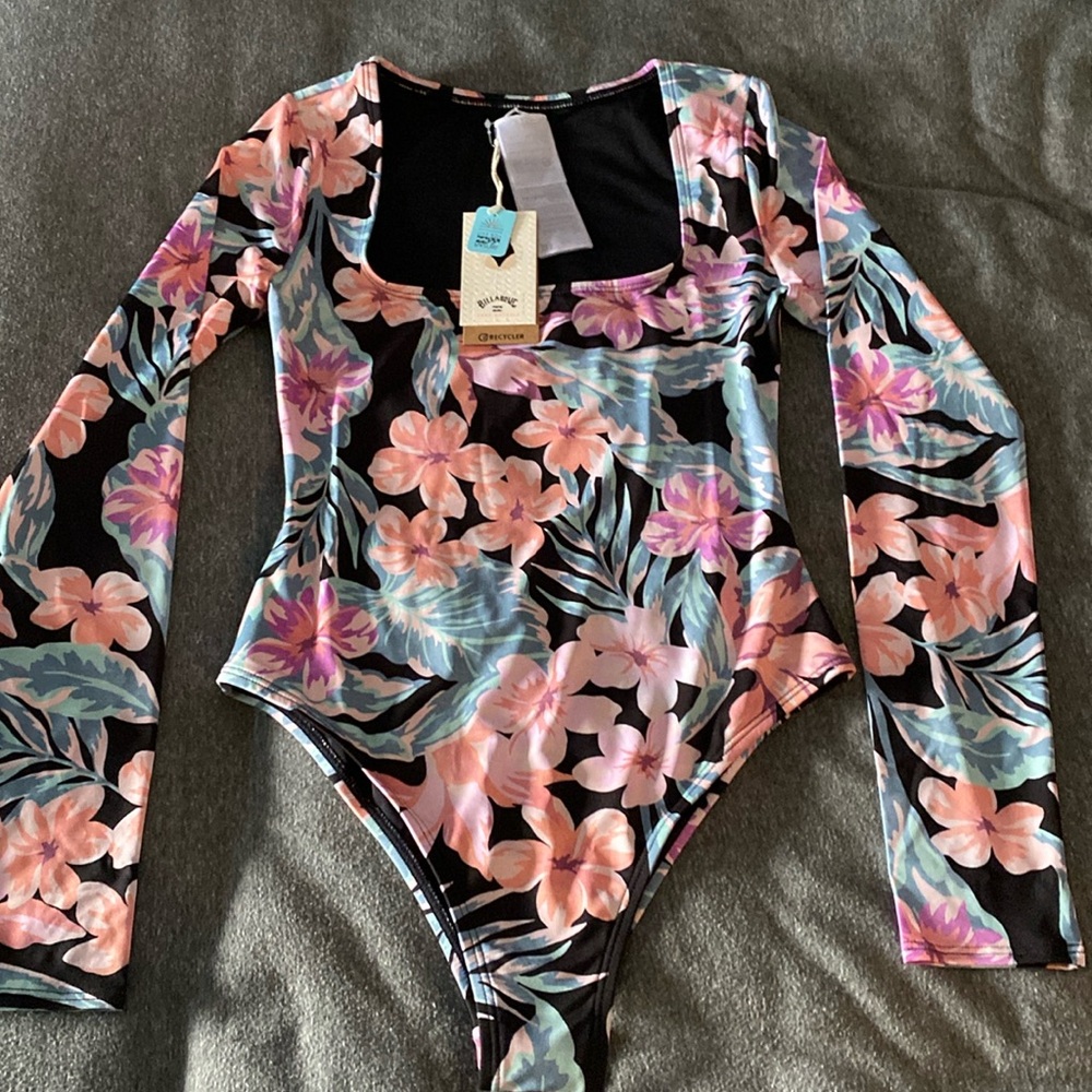 Floral long sleeve Billabong surf suit
